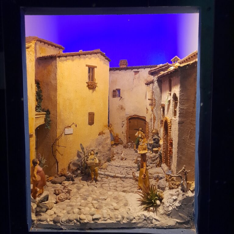 "Il ciclo della vita" di Artigiani del Presepe - Polistirolo e stucco