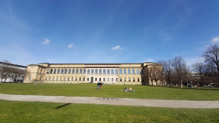 ALTE PINAKOTHEK: LA GALLERIA DEGLI "...ISSIMI"
