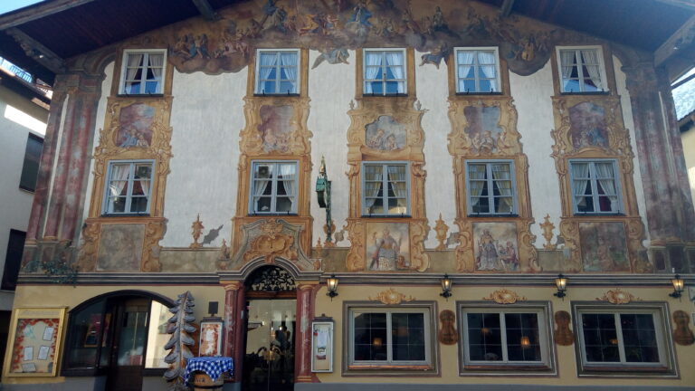 MITTENWALD: UNA SOSTA RAFFINATA