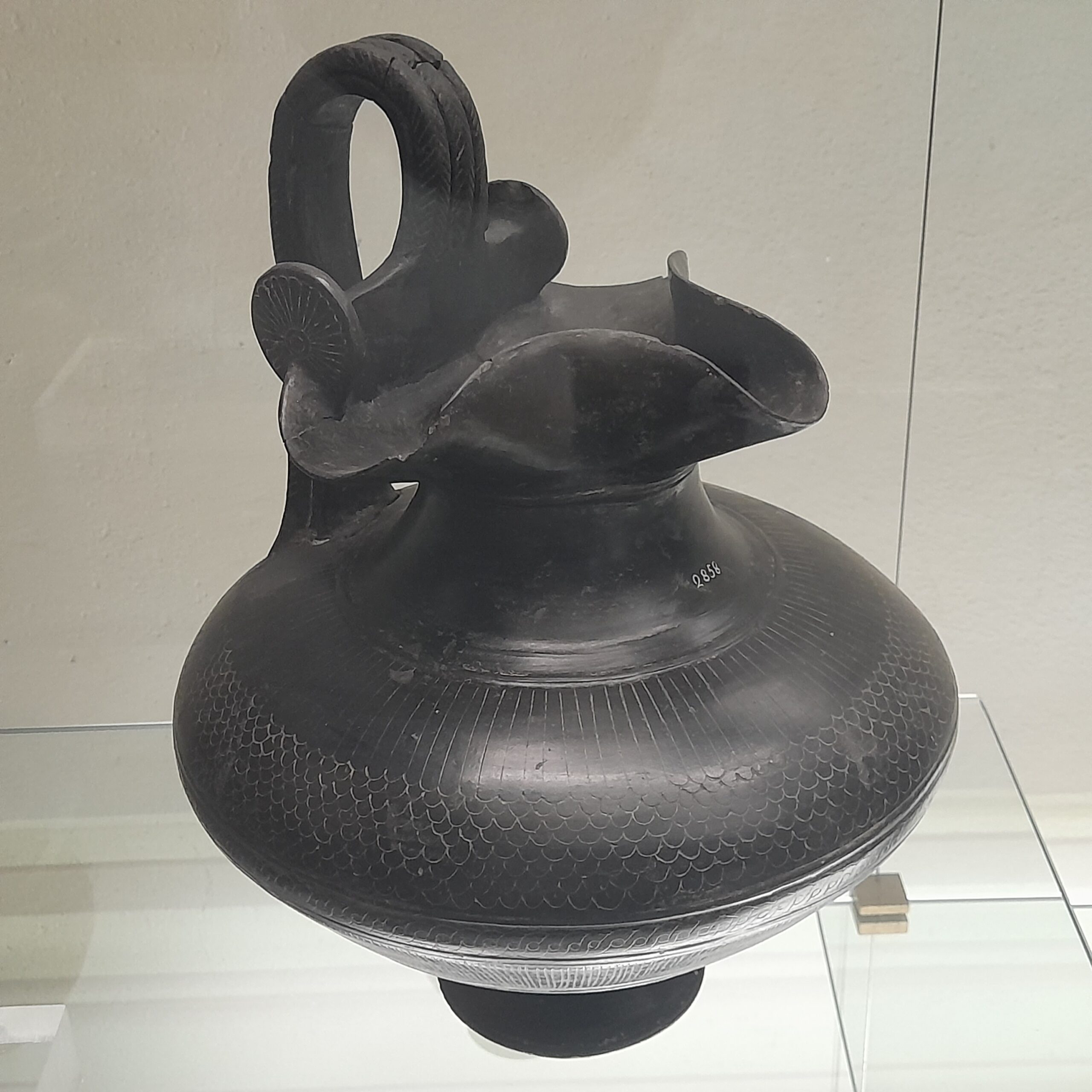 Oinochoe